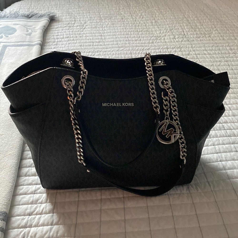 Jet Set Michael Kors Handbag